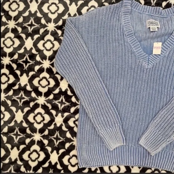 HP✨Pink Victoria’s Secret Fishermen V-Neck Sweater - Picture 4 of 7